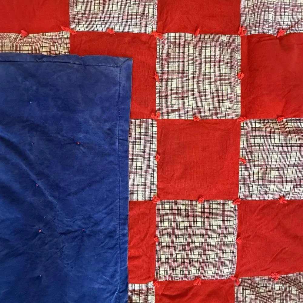 VTG Queen HEAVY Patchwork Corduroy Velvet Suede Reversible Stuffed‎ Quilt 93X96